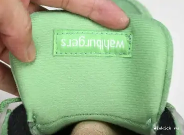 AIR PE JORDAN 4 0506